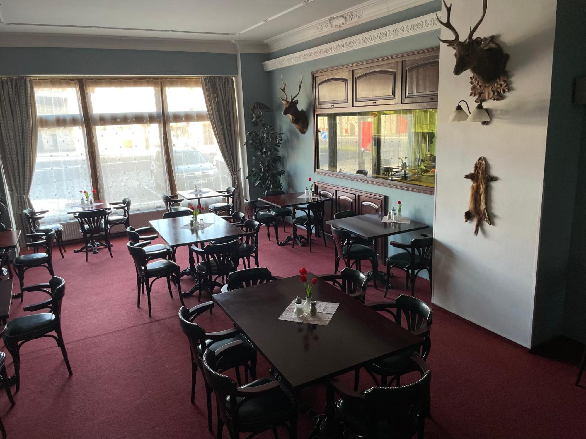 Hotel Cerny Orel Zatec Luaran gambar