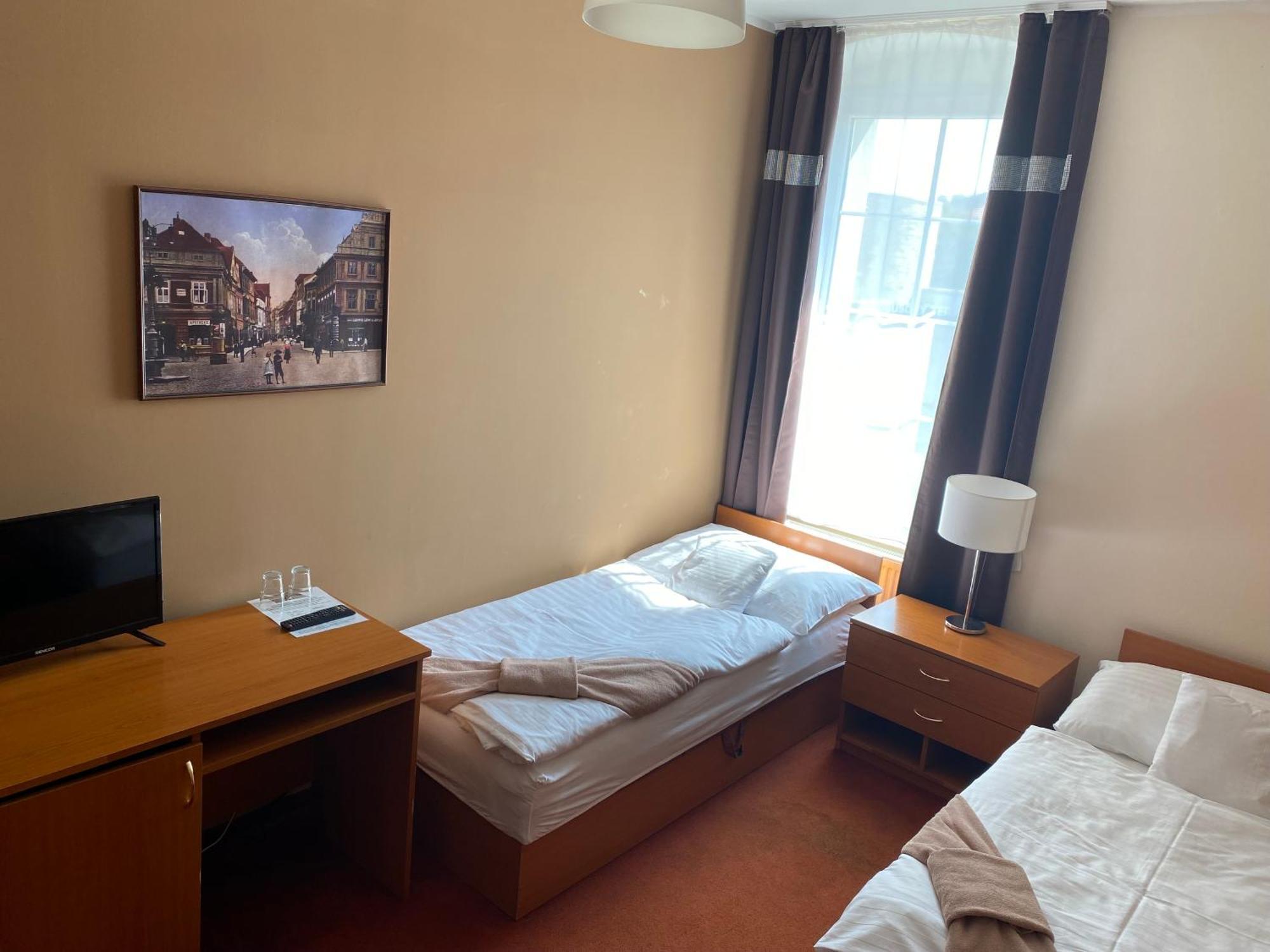 Hotel Cerny Orel Zatec Luaran gambar